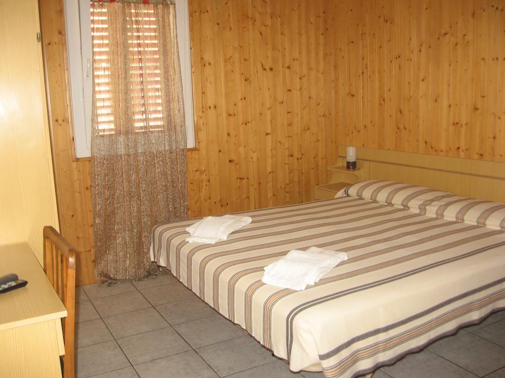 Hotel Eleonora Rimini Pokój zdjęcie